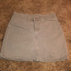 Skirt size 27 waist (3?)